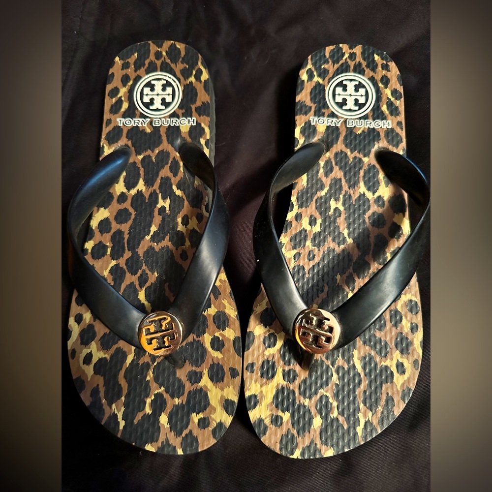 Tory Burch Size 5 flip flops (worn 1 time)